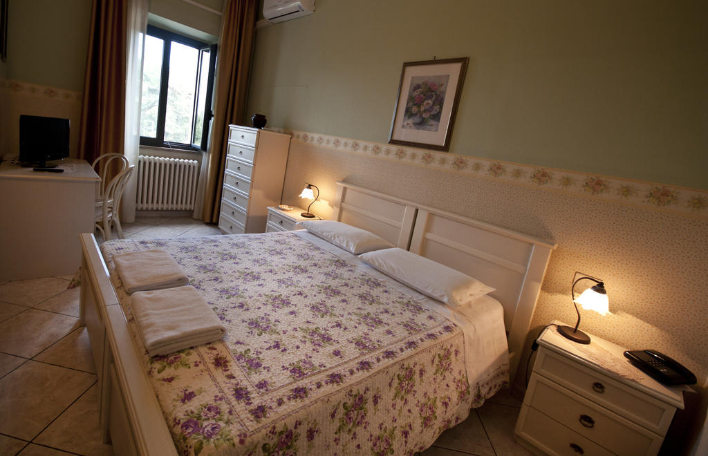 Hotel La Villa Ceccano Номер фото