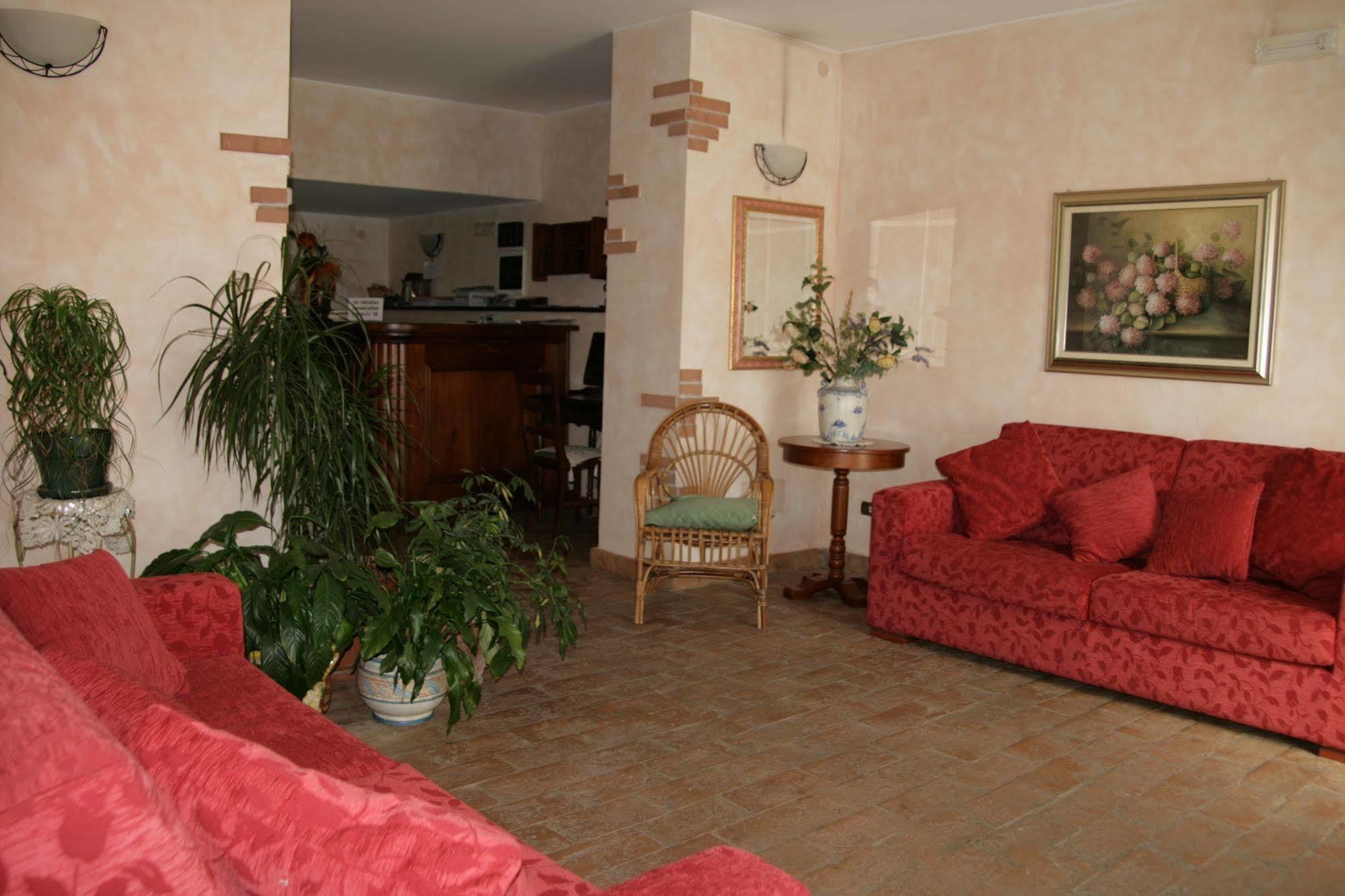 Hotel La Villa Ceccano Екстер'єр фото